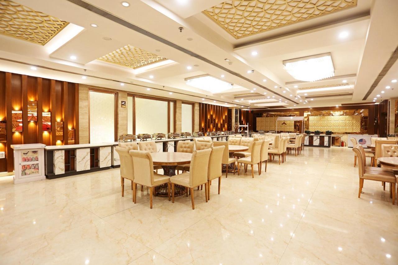 Hotel Capital O Green Palms Near Jhilmil Metro Station Nueva Delhi Exterior foto