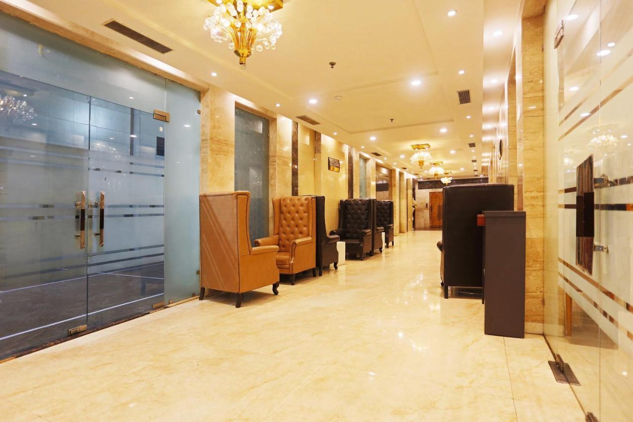 Hotel Capital O Green Palms Near Jhilmil Metro Station Nueva Delhi Exterior foto